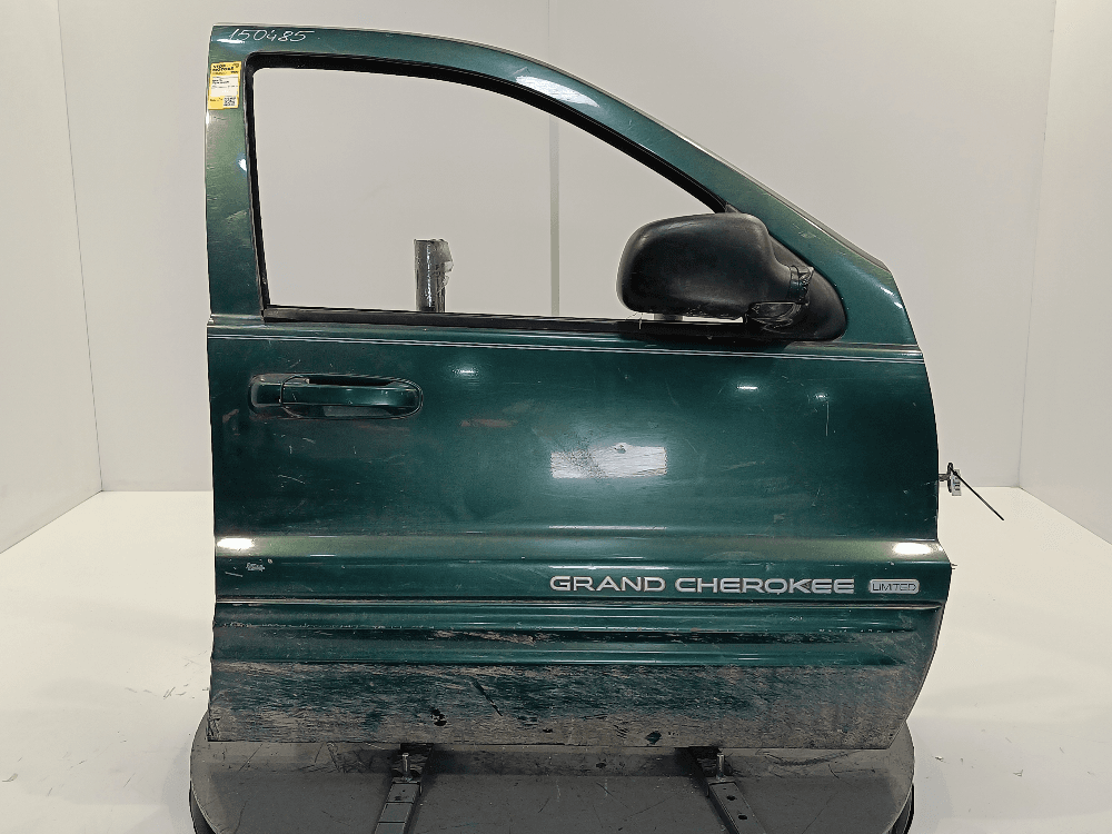 Дверь передняя правая к Jeep Grand Cherokee WJ (99-04)