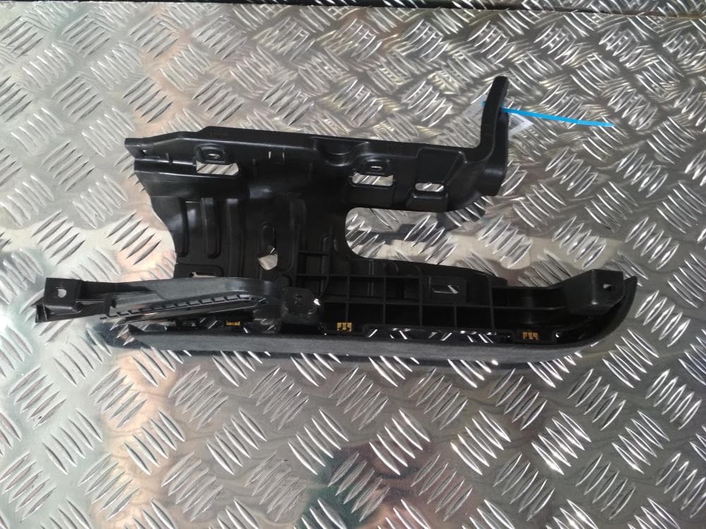 Кронштейн к Tesla Model X (15-21)