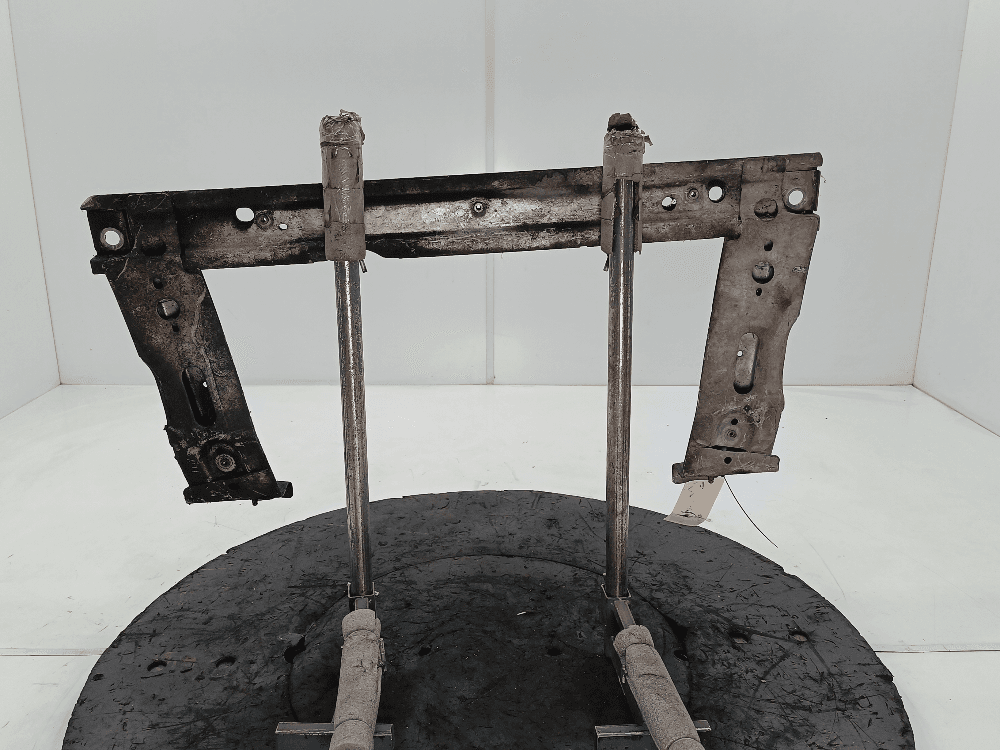 ΠΠ°Π»ΠΊΠ° ΠΏΠΎΠ΄ ΡΠ°Π΄ΠΈΠ°ΡΠΎΡ ΠΊ Renault Scenic 2 Π Π΅ΡΡΠ°ΠΉΠ»ΠΈΠ½Π³ (06-09)