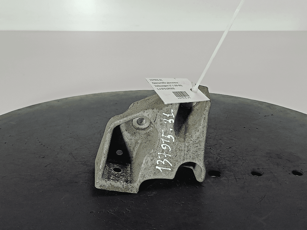 Кронштейн двигателя к Volkswagen LT 1 (80-96)