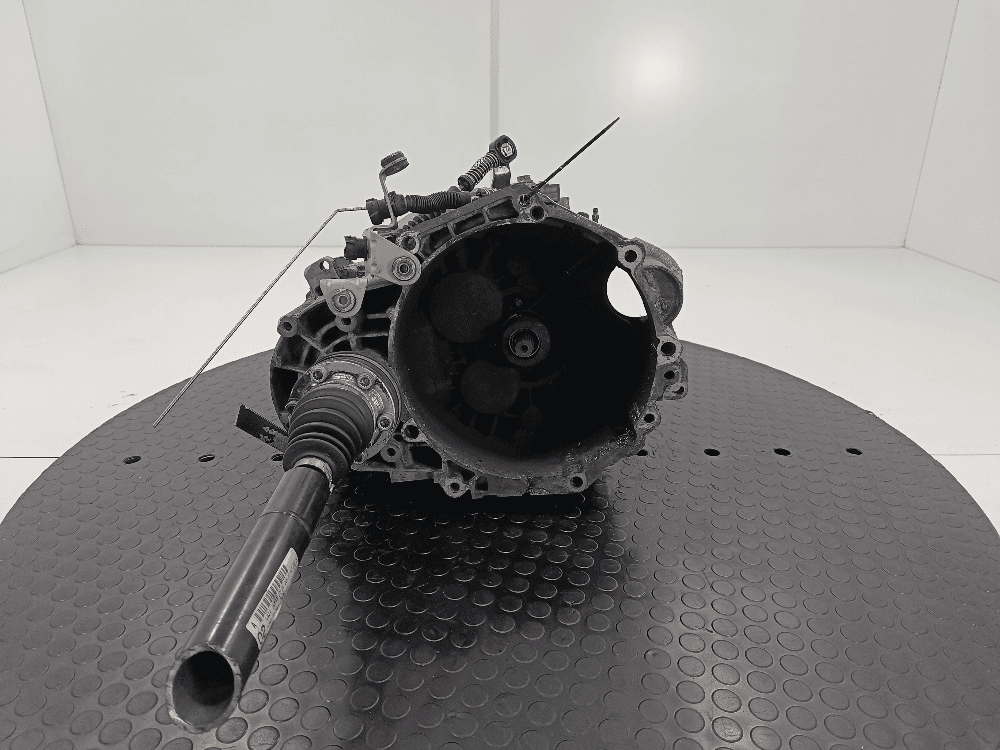 КПП механическая (МКПП) к Volkswagen Passat B6 (05-10)
