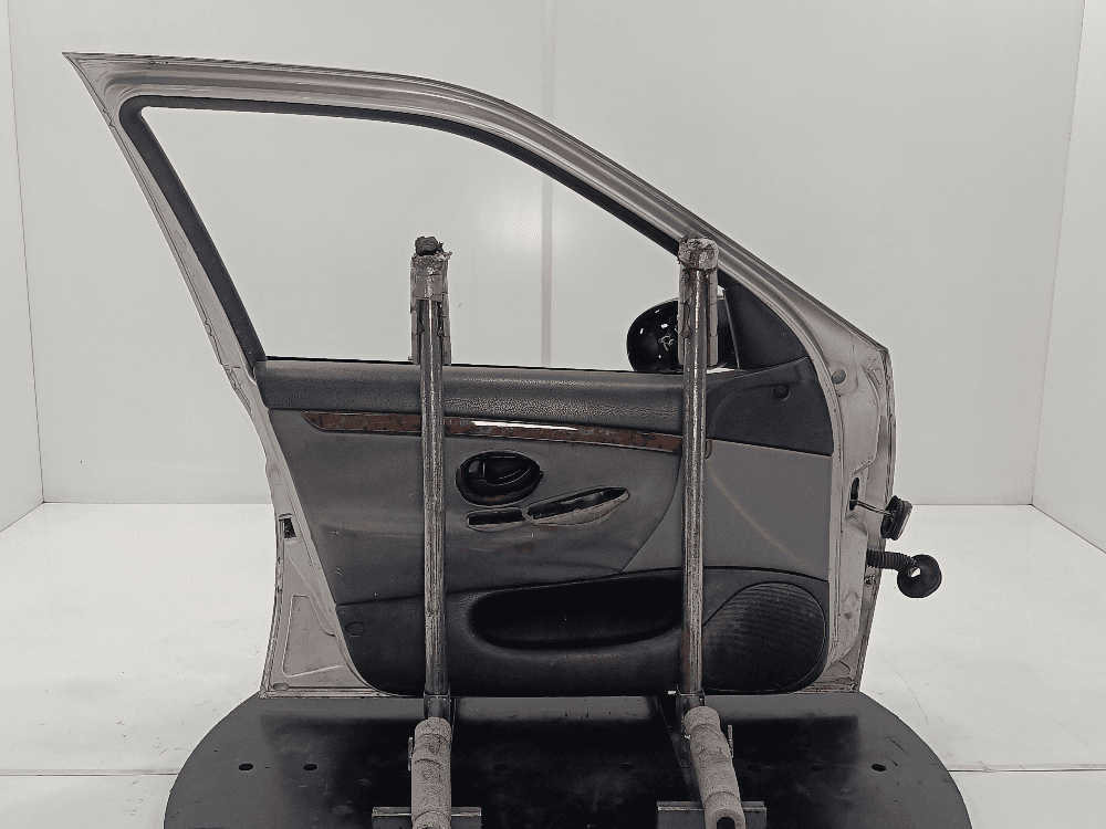 Дверь передняя левая к Peugeot 406 Рестайлинг (99-04)