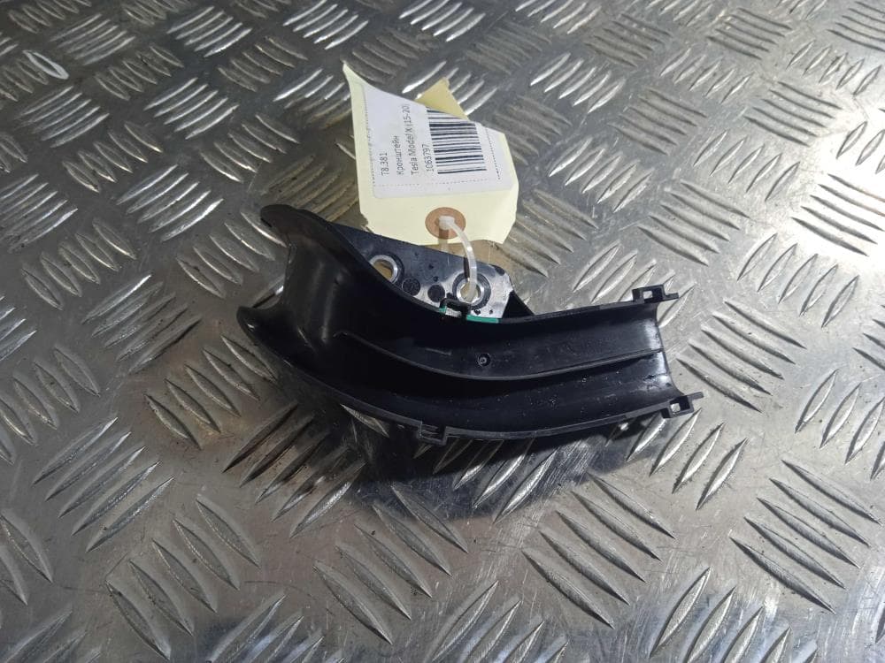 Кронштейн к Tesla Model X (15-21)