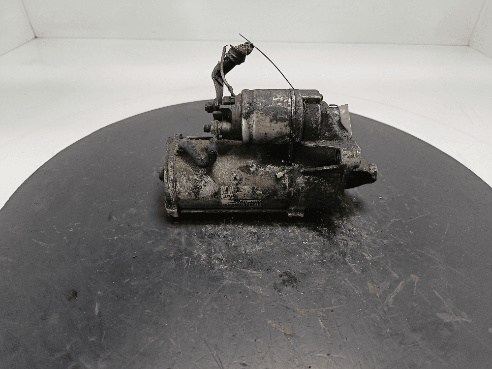 Стартер к Renault Laguna 2 (01-05)