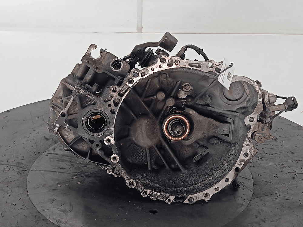 КПП механическая (МКПП) к Toyota Avensis 2 (03-06)