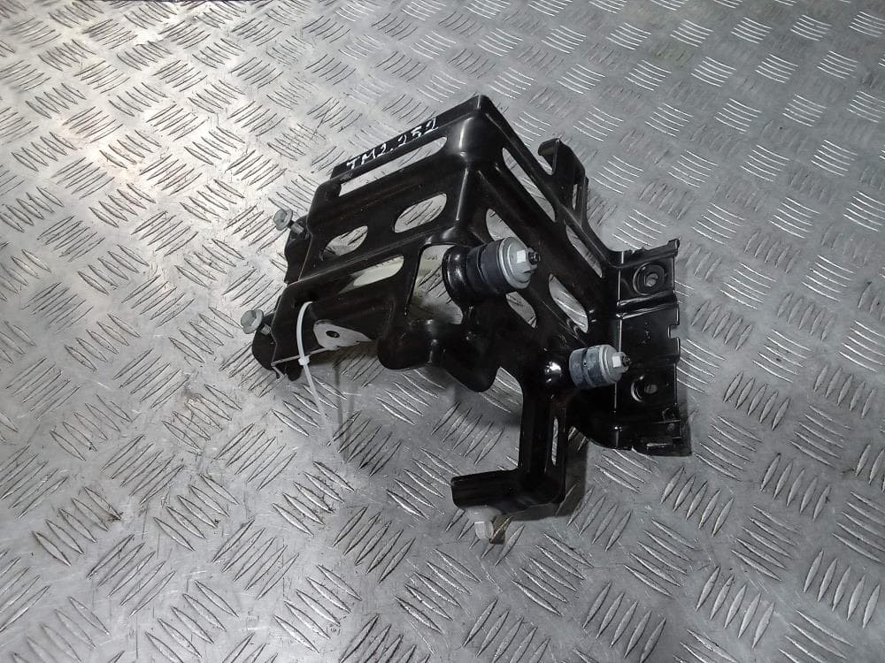 Кронштейн к Tesla Model 3 (17-21)