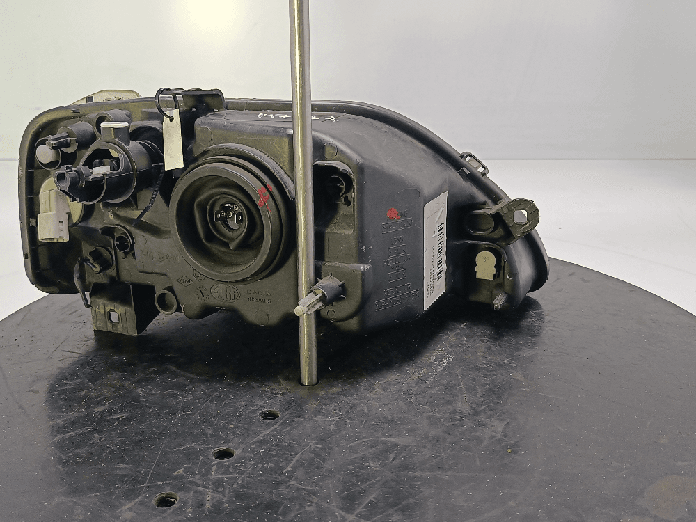 Фара левая к Dacia Logan 1 (04-08)