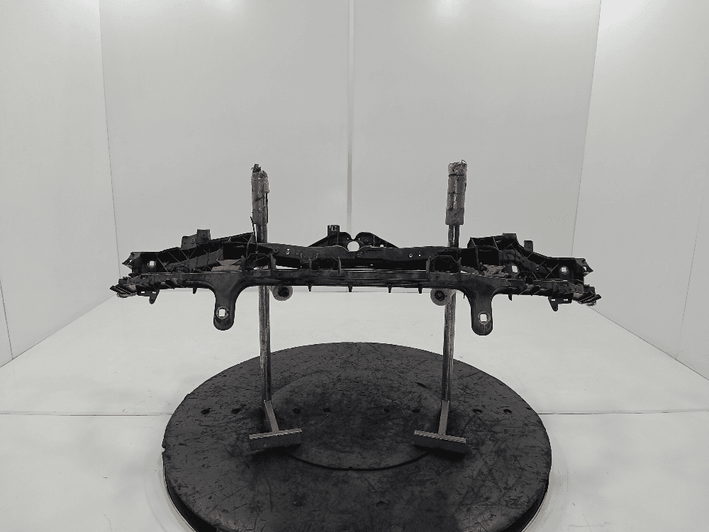 Передняя панель крепления облицовки (телевизор) к Ford C-Max 1 (03-07)