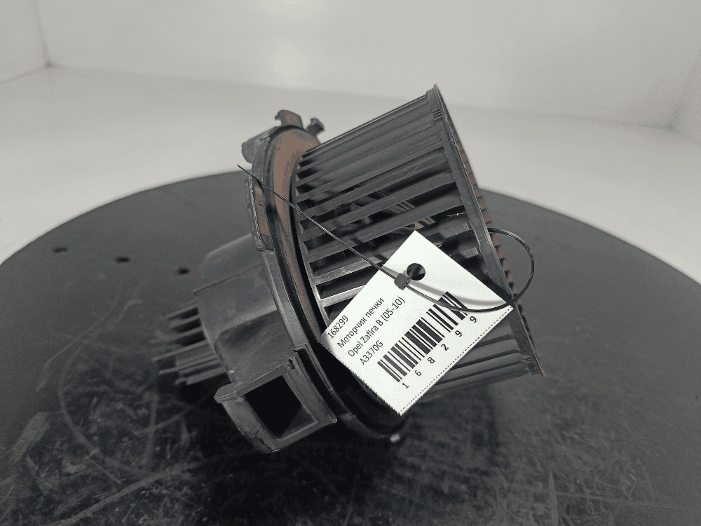 Моторчик печки к Opel Zafira B (05-10)