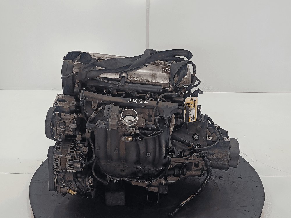 Двигатель к Citroen C5 1 (01-04)