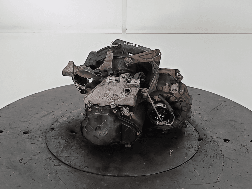 КПП механическая (МКПП) к Volkswagen Golf 5 (03-09)