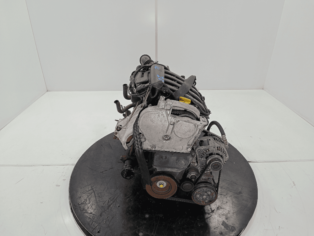 Двигатель к Renault Scenic 2 (03-06)