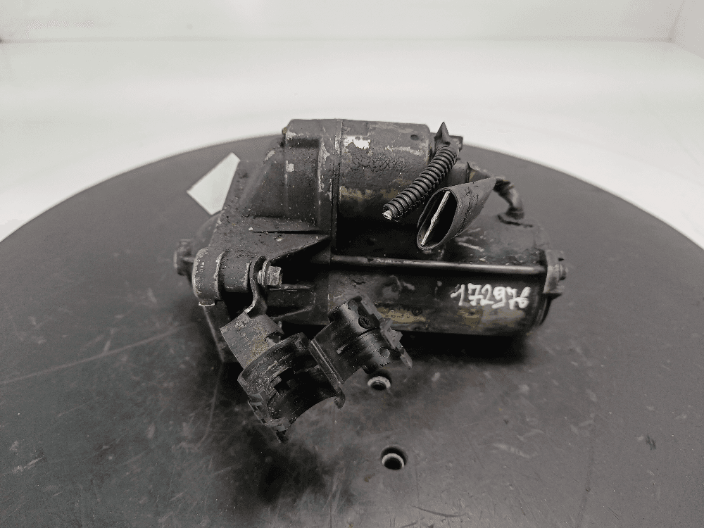 Стартер к Renault Trafic 2 (01-06)