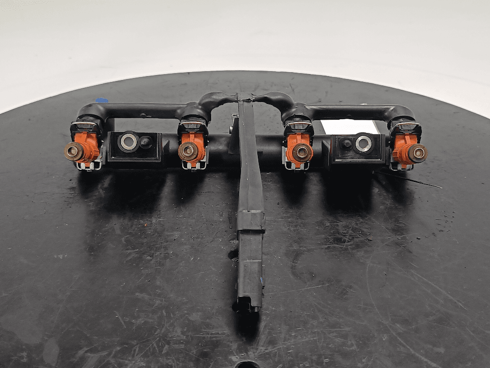 Топливная рампа к Peugeot 307 (01-05)