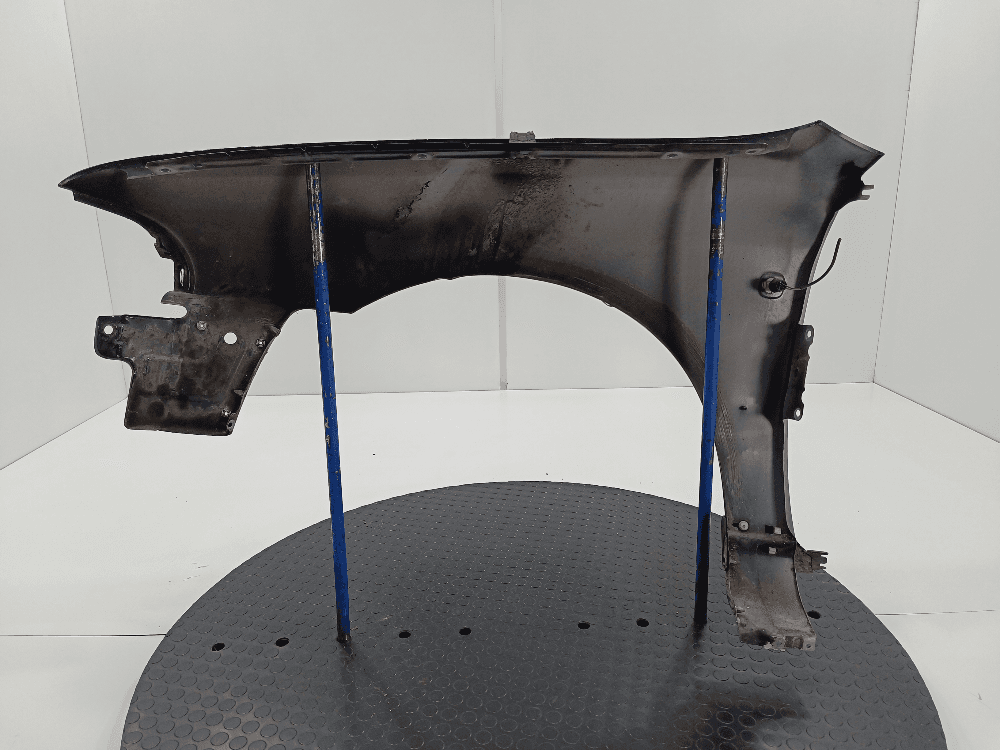 Крыло переднее правое к Audi A4 B5 (94-99)