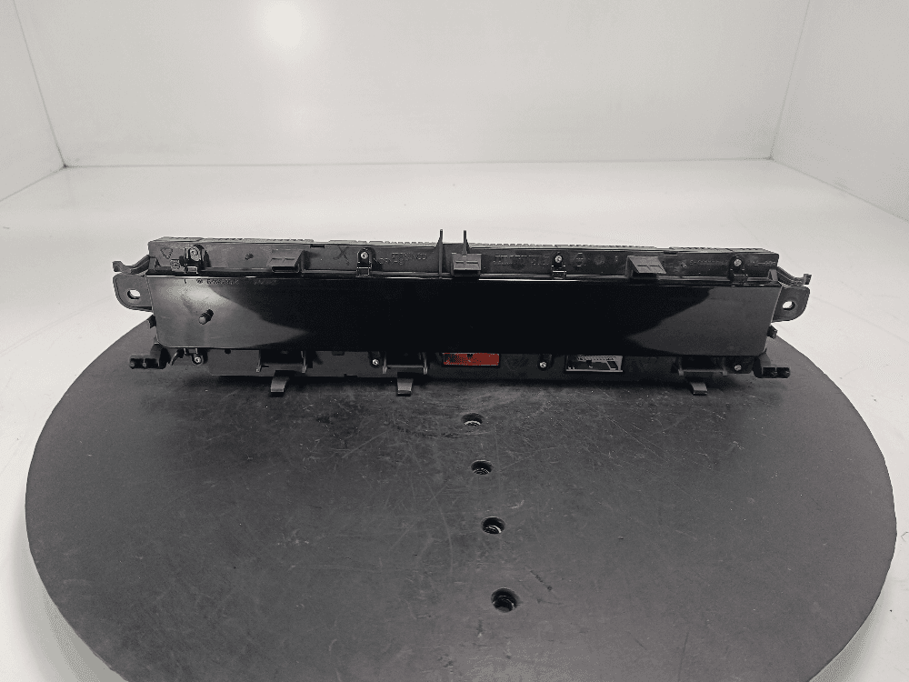 Щиток приборов (приборная панель) к Renault Scenic 2 (03-06)