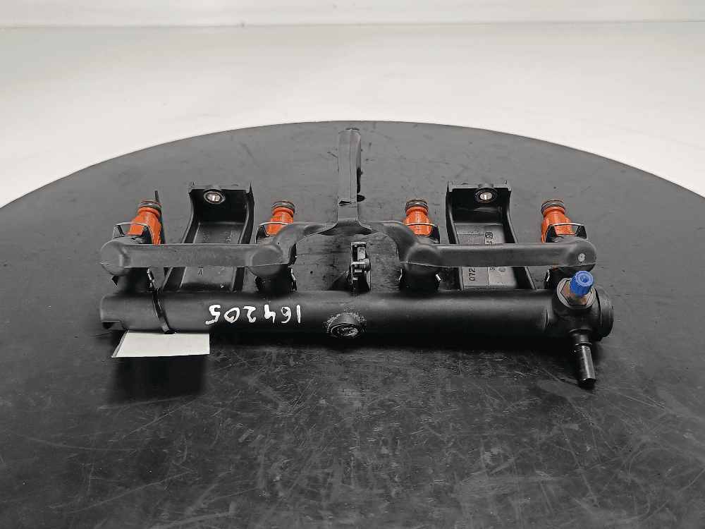 Топливная рампа к Peugeot 307 (01-05)