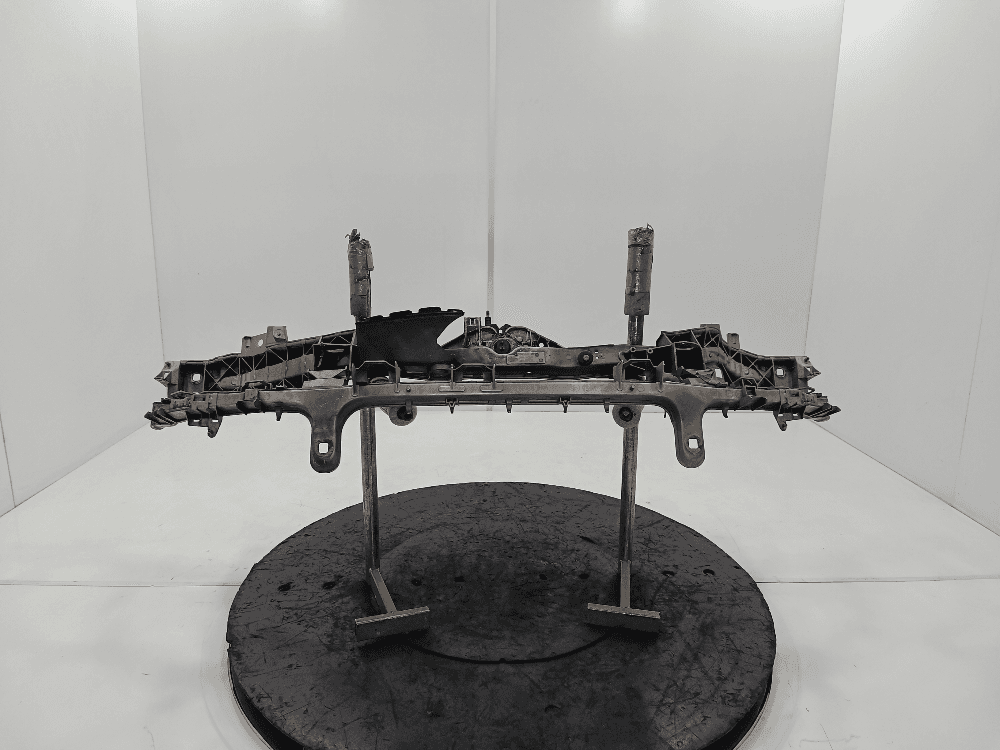 Передняя панель крепления облицовки (телевизор) к Ford C-Max 1 (03-07)