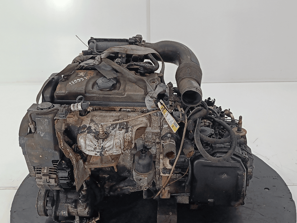 Двигатель к Peugeot 206 1 (98-03)