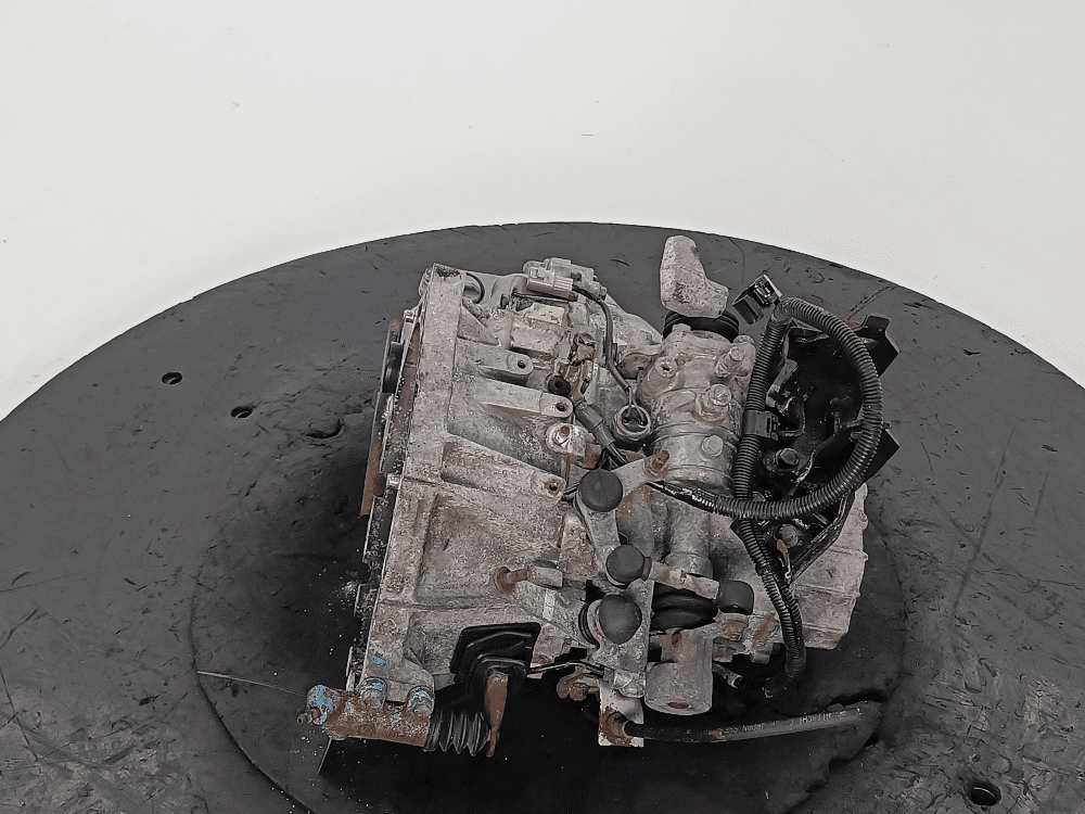 КПП механическая (МКПП) к Toyota Yaris 2 (05-09)