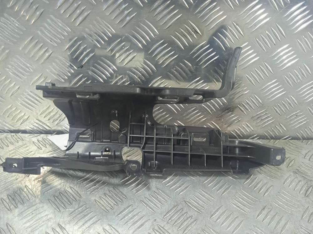 Кронштейн к Tesla Model X (15-21)