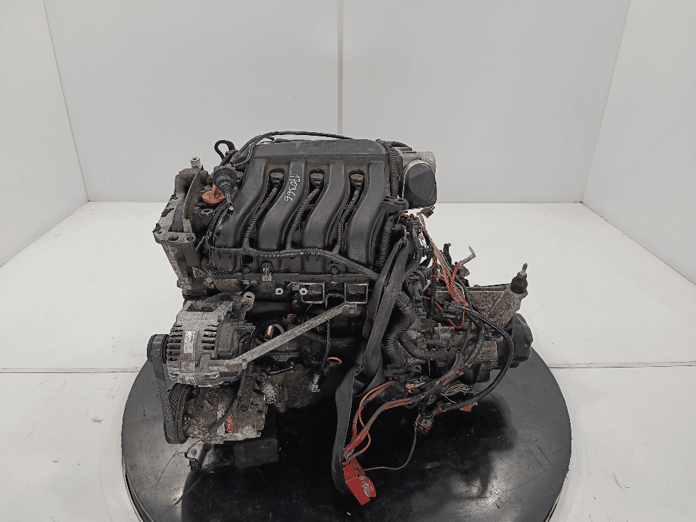 Двигатель к Renault Scenic 2 (03-06)