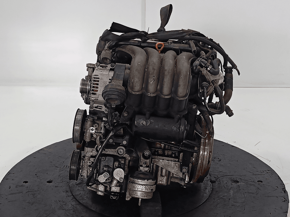 Двигатель к Audi A4 B6 (01-05)