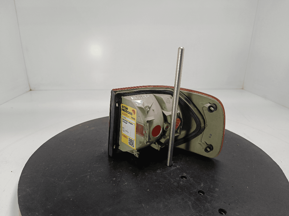 Фонарь задний левый к Audi 100 C4 (90-94)