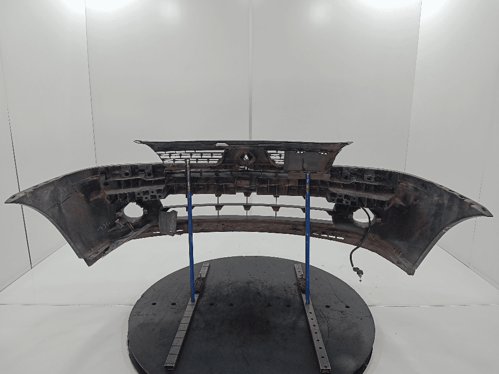 Бампер передний к Renault Clio 2 Рестайлинг (01-03)