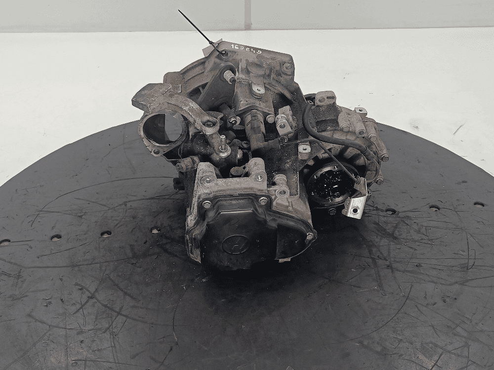 КПП механическая (МКПП) к Volkswagen Golf 5 (03-09)