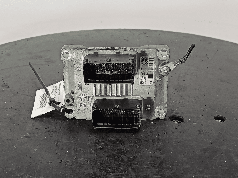 Блок управления двигателем к Opel Corsa D (06-11)