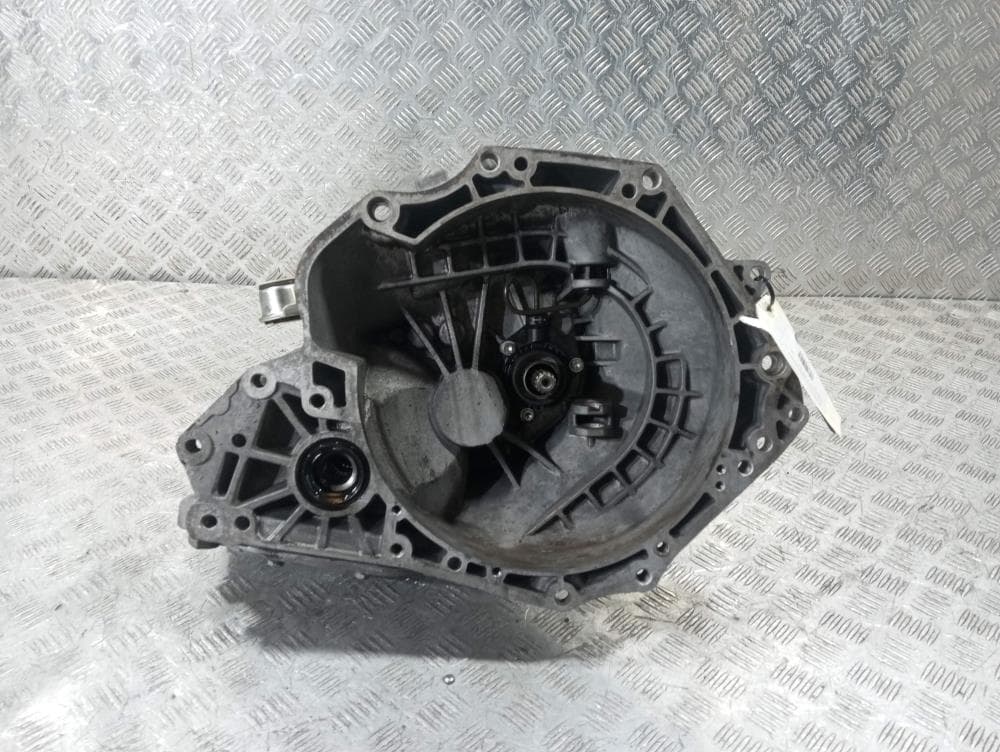 КПП механическая (МКПП) к Opel Corsa D (06-11)