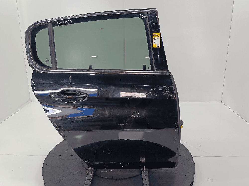 Дверь задняя правая к Peugeot 308 2 (13-17)