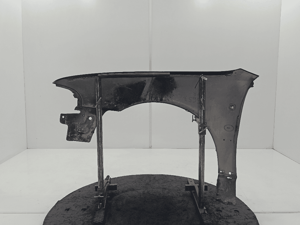 Крыло переднее правое к Audi A4 B5 (94-99)