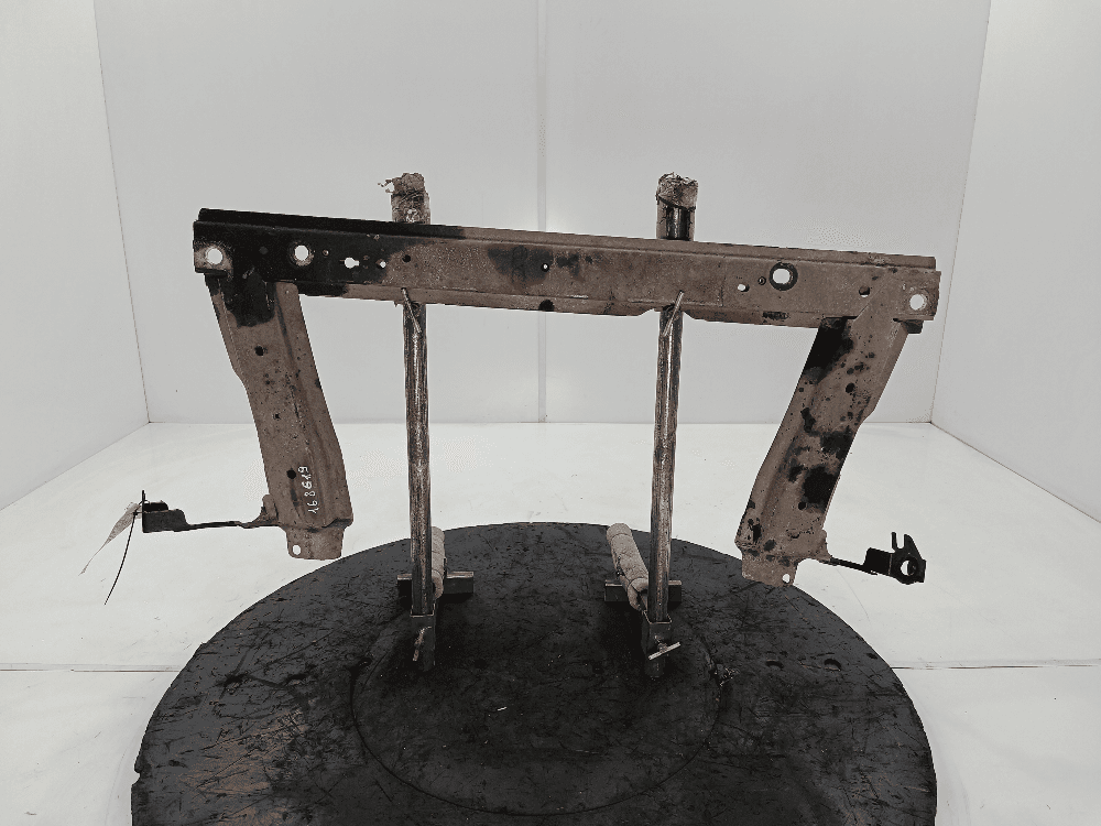 ΠΠ°Π»ΠΊΠ° ΠΏΠΎΠ΄ ΡΠ°Π΄ΠΈΠ°ΡΠΎΡ ΠΊ Renault Scenic 2 Π Π΅ΡΡΠ°ΠΉΠ»ΠΈΠ½Π³ (06-09)