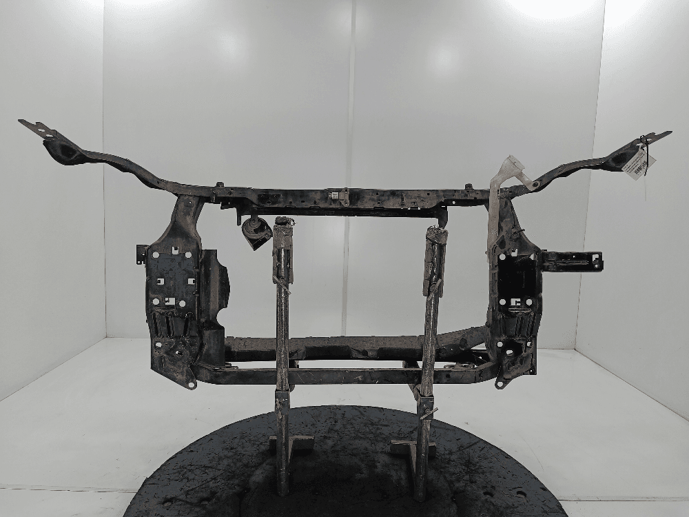 Передняя панель крепления облицовки (телевизор) к Nissan Qashqai 1 Рестайлинг (10-14)