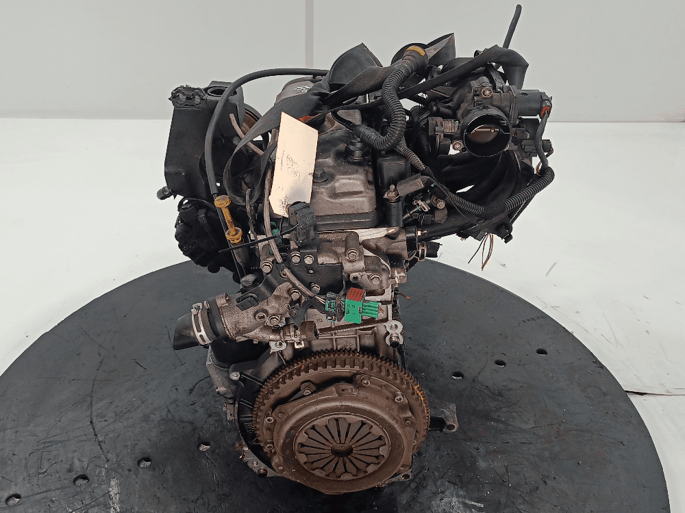 Двигатель к Peugeot 206 1 (98-03)