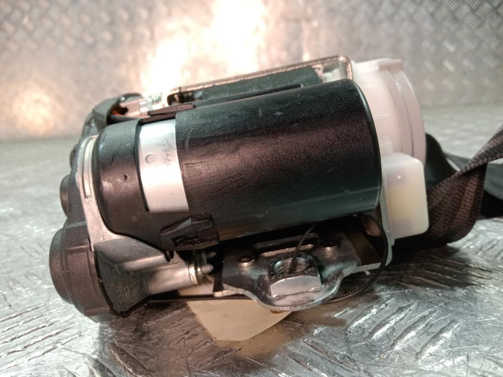 Ремень безопасности передний левый к Lamborghini Urus (18-24)