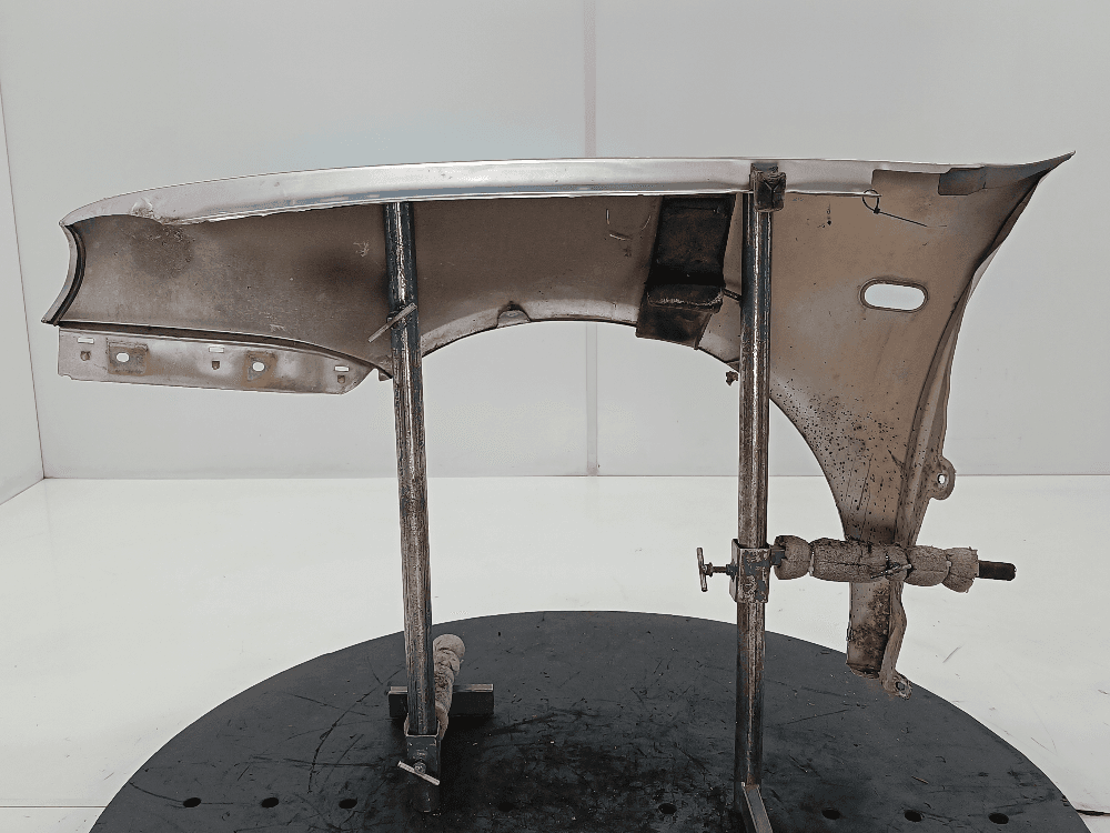 Крыло переднее правое к Volkswagen Golf 4 (97-06)