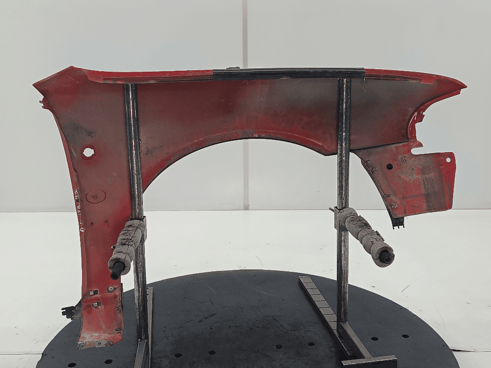 Крыло переднее левое к Audi A4 B5 (94-99)