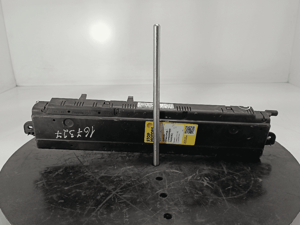 Щиток приборов (приборная панель) к Renault Scenic 2 (03-06)