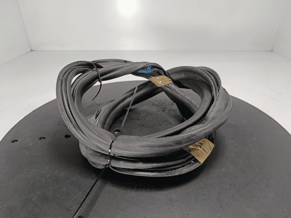 Уплотнитель багажника к Volkswagen Passat B8 (14-19)