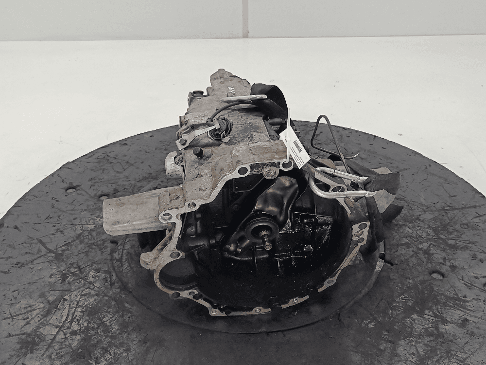 КПП механическая (МКПП) к Audi A4 B6 (01-05)