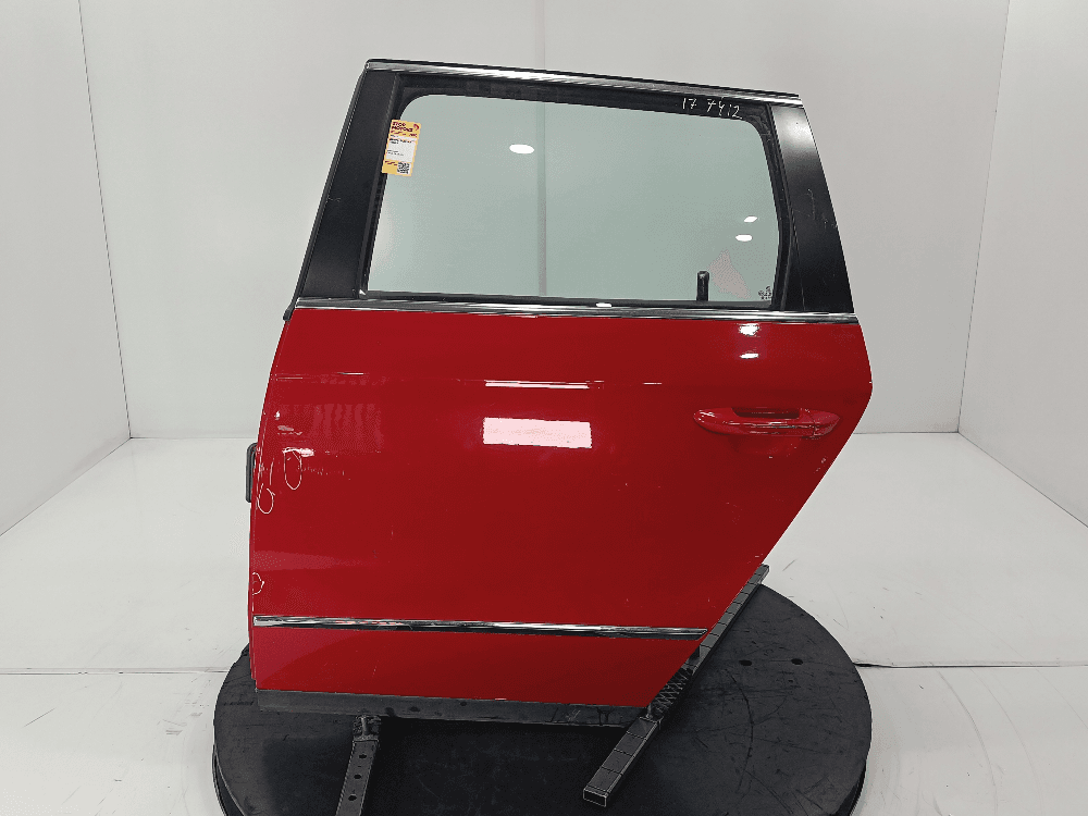 Дверь задняя левая к Volkswagen Passat B6 (05-10)