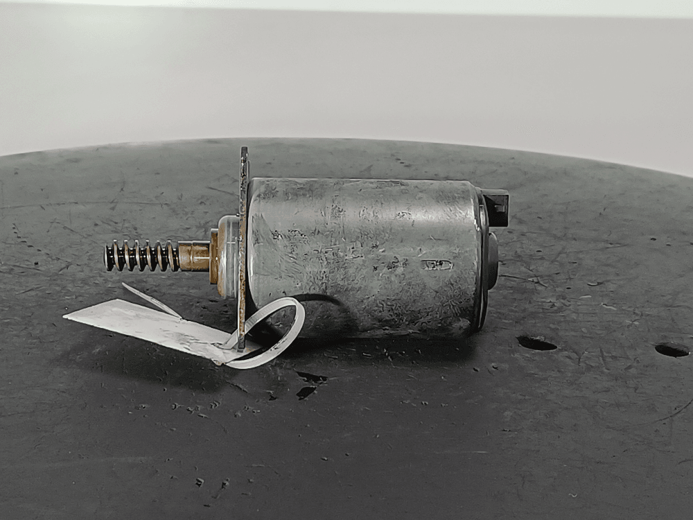 Моторчик VVT (эксцентрикового вала) к Peugeot 207 (06-09)