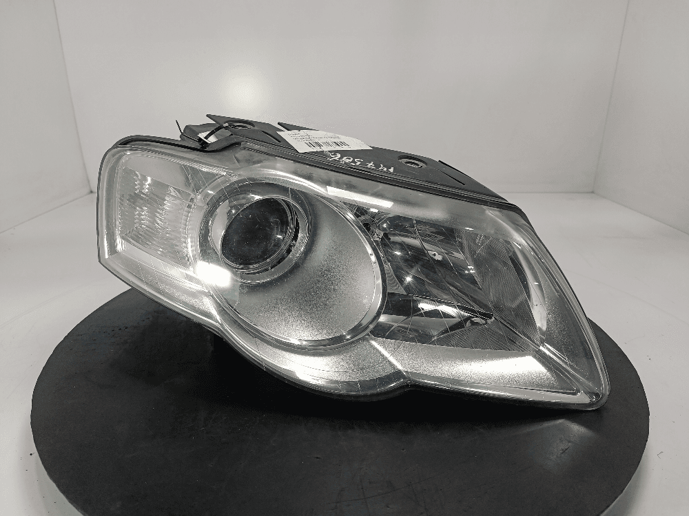 Фара правая к Volkswagen Passat B6 (05-10)