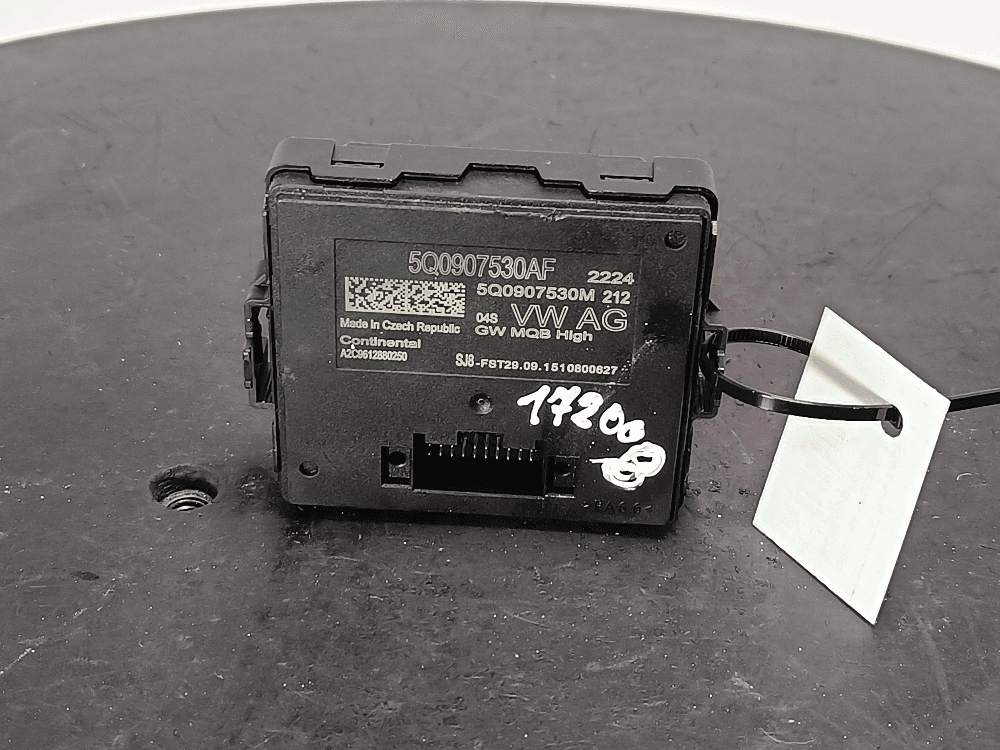 Блок управления (другие) к Volkswagen Passat B8 (14-19)