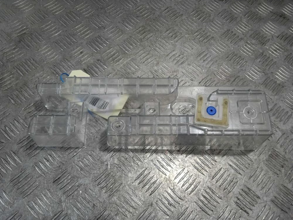 Кронштейн к Tesla Model X (15-21)