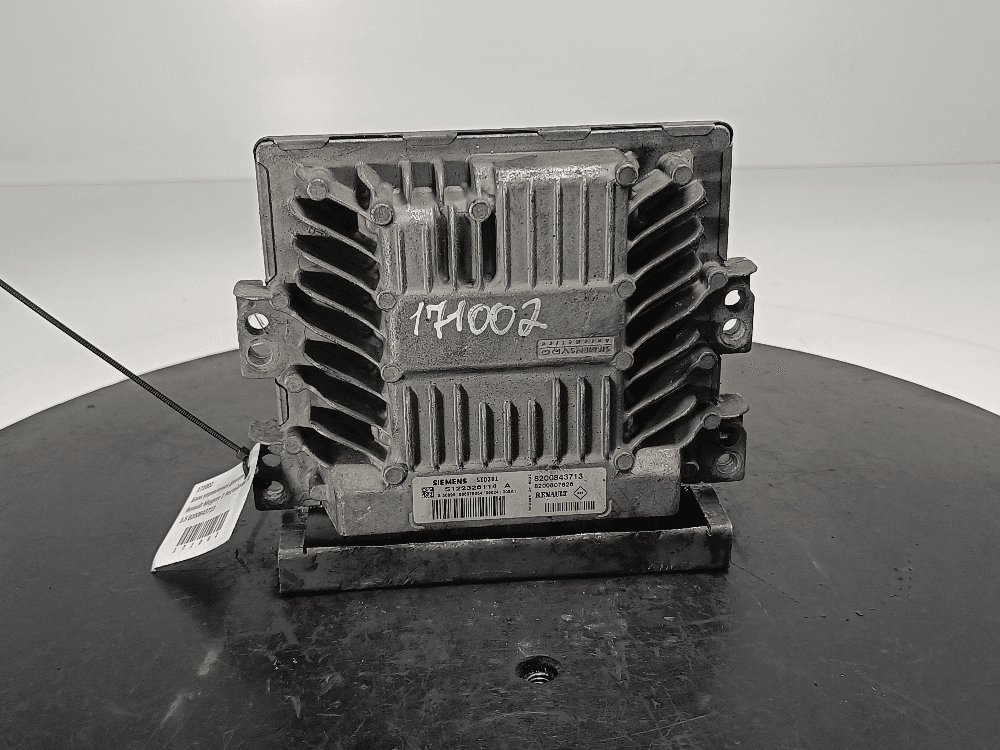 Блок управления двигателем к Renault Megane 2 Рестайлинг (06-09)