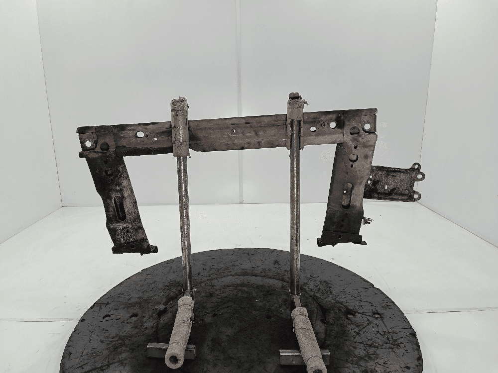 ΠΠ°Π»ΠΊΠ° ΠΏΠΎΠ΄ ΡΠ°Π΄ΠΈΠ°ΡΠΎΡ ΠΊ Renault Scenic 2 Π Π΅ΡΡΠ°ΠΉΠ»ΠΈΠ½Π³ (06-09)